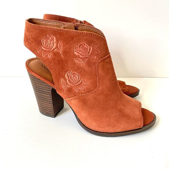 Lucky Brand Listana Heeled Open Toe Suede Zip Up Shoes NWOB size 9.5 - Picture 4 of 10